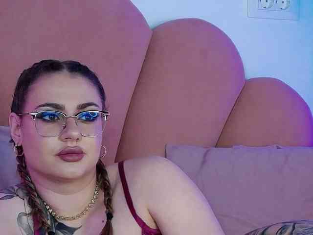 AbbyWhite webcam