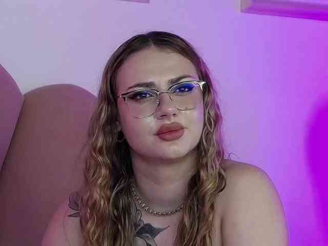 AbbyWhite webcam