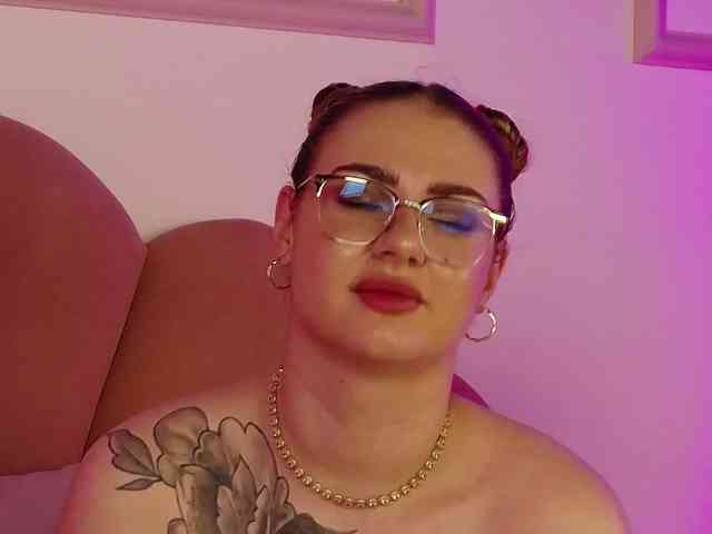 AbbyWhite webcam