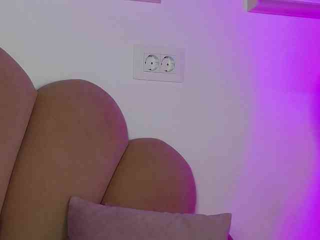 AbbyWhite webcam
