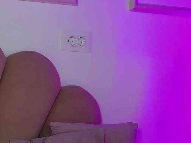 AbbyWhite webcam