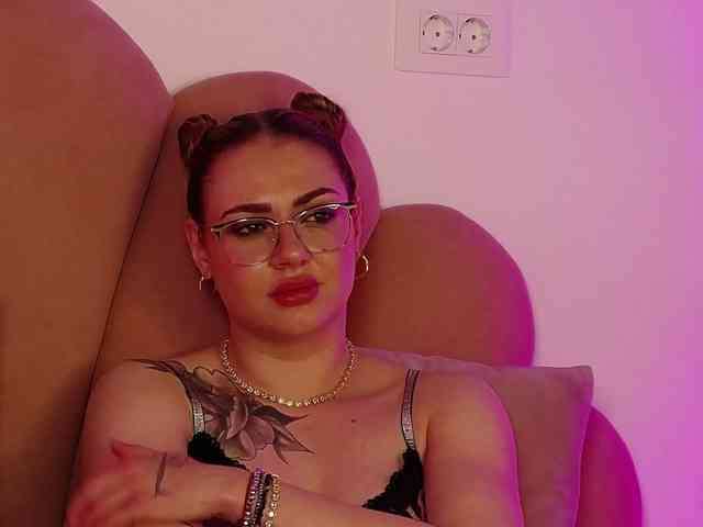 AbbyWhite webcam