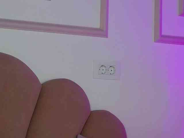 AbbyWhite webcam