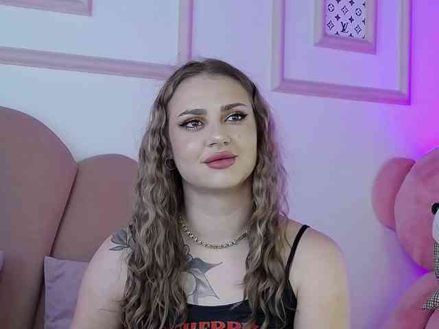 AbbyWhite webcam