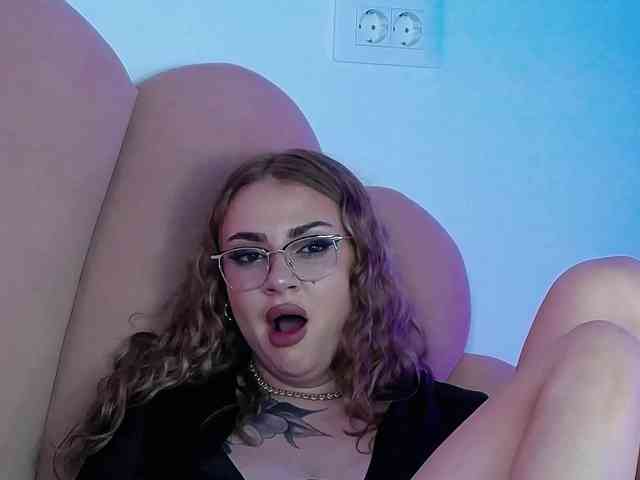 AbbyWhite webcam