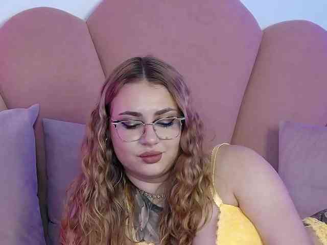 AbbyWhite webcam