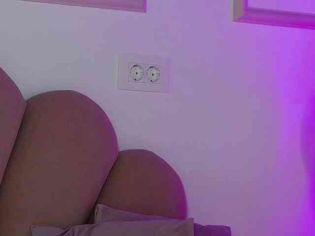AbbyWhite webcam