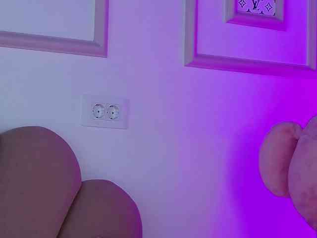 AbbyWhite webcam