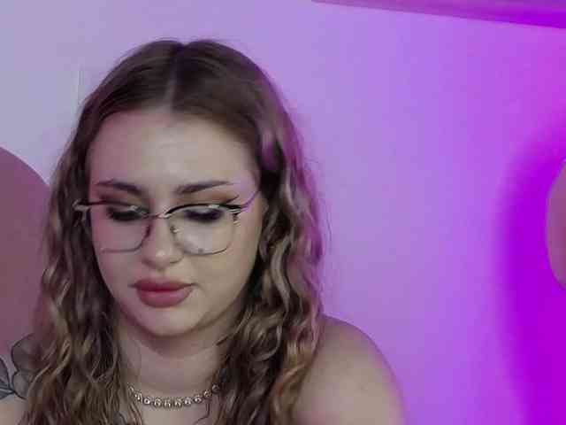 AbbyWhite webcam