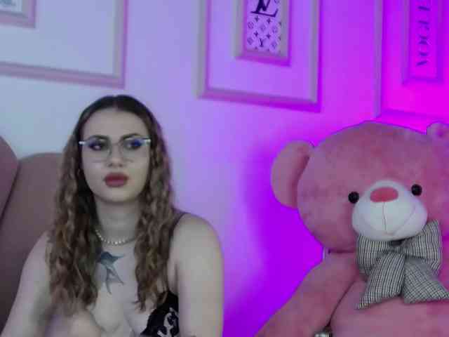AbbyWhite webcam