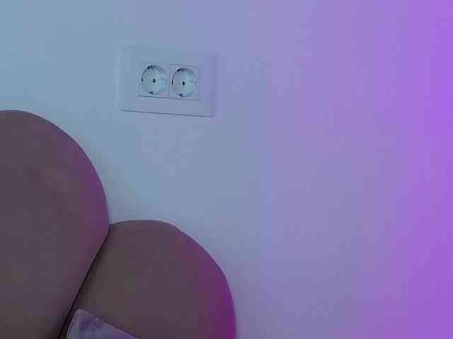 AbbyWhite webcam