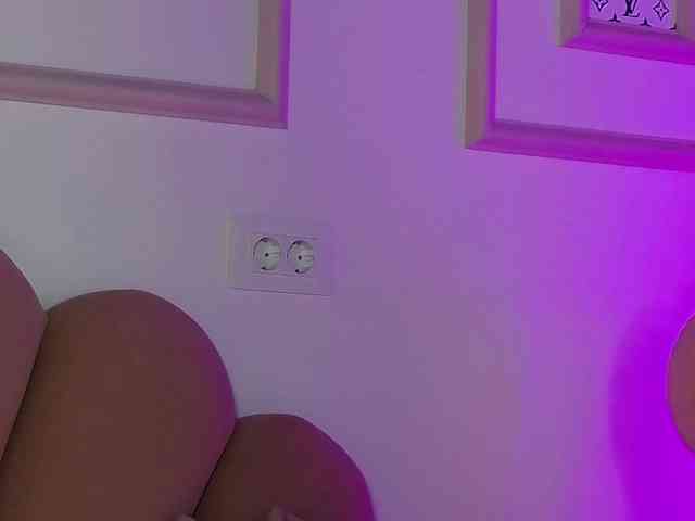 AbbyWhite webcam