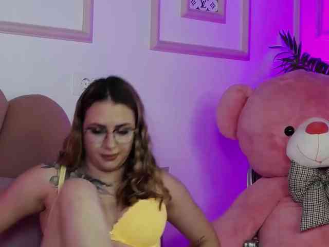 AbbyWhite webcam