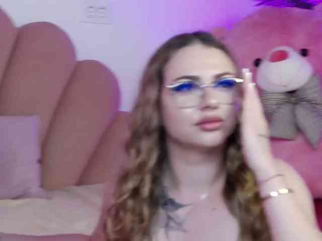 AbbyWhite webcam