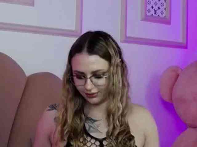 AbbyWhite webcam