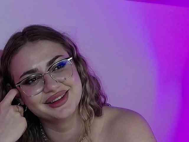 AbbyWhite webcam