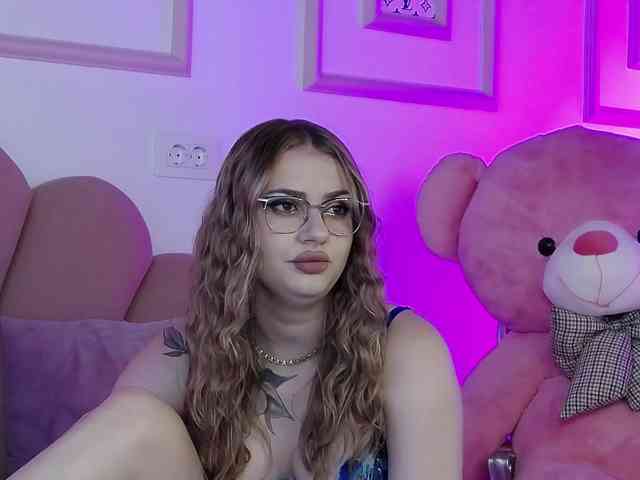 AbbyWhite webcam