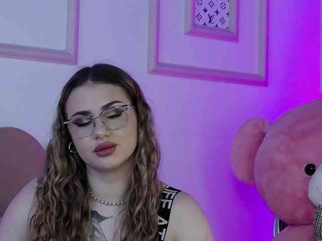 AbbyWhite webcam