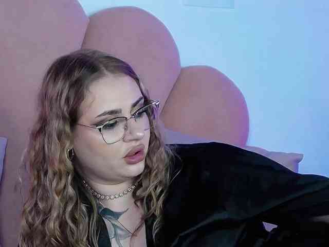 AbbyWhite webcam