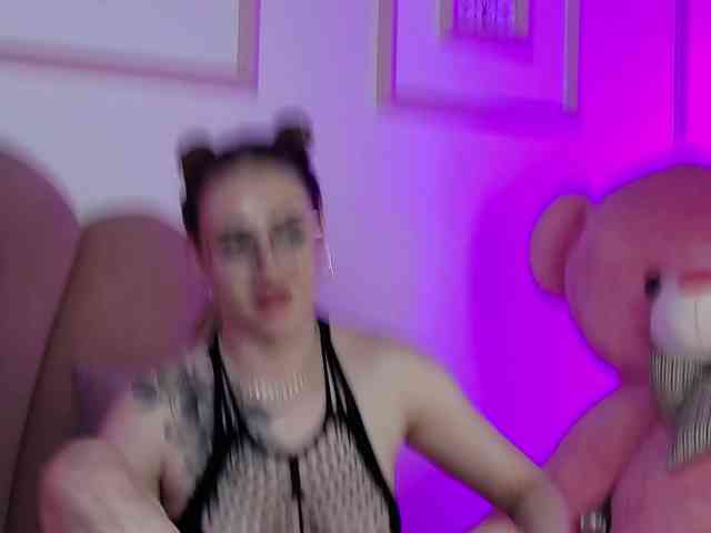 AbbyWhite webcam