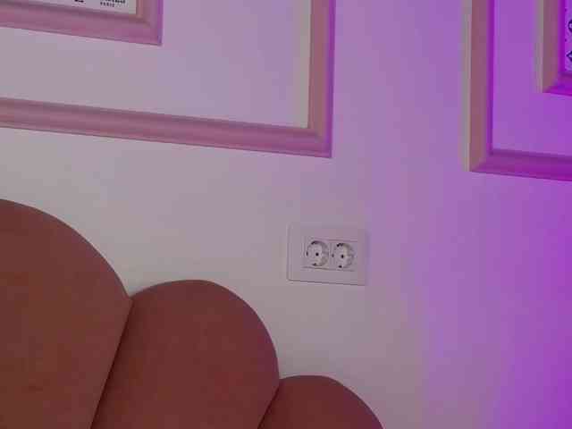AbbyWhite webcam