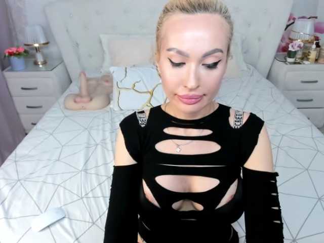  HottieSweetBritney chat room