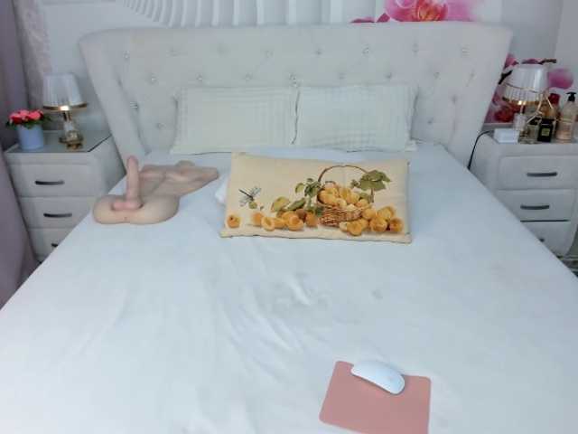 HottieSweetBritney live cam on BongaCams