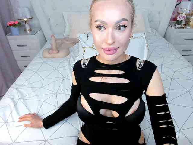 Questo modello è in diretta ora. HottieSweetBritney