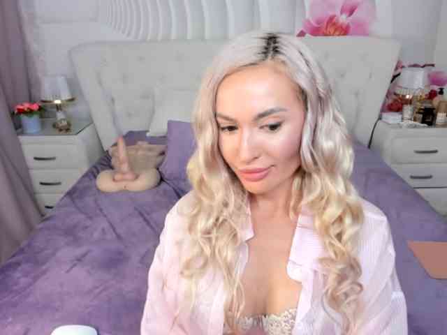 RhaenyraTargaryen webcam