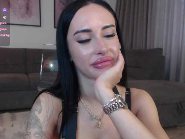 reinakylie live cam on BongaCams