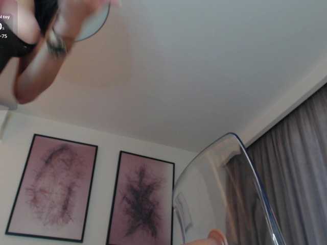 reinakylie live cam on BongaCams