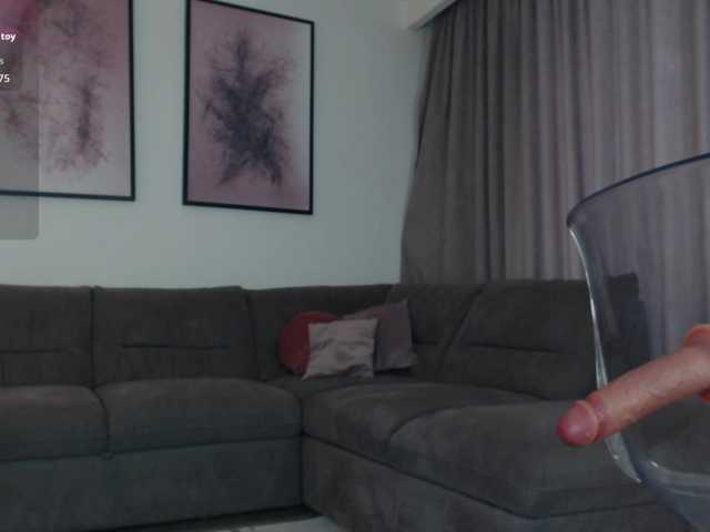reinakylie live cam on BongaCams