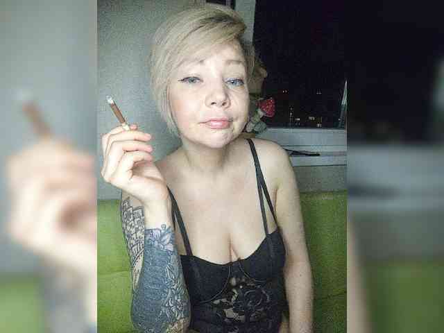 TilyTily webcam