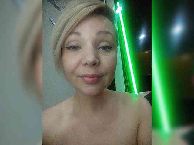 TilyTily webcam