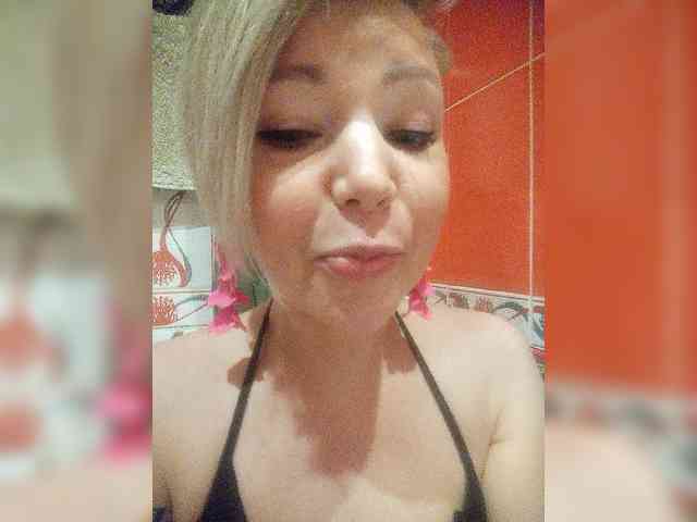 TilyTily webcam