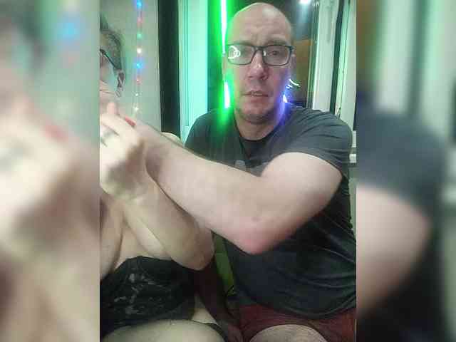 TilyTily webcam