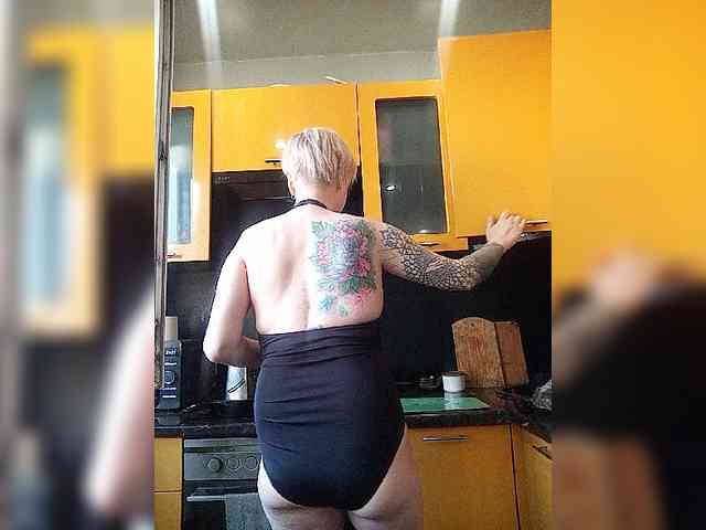 TilyTily webcam