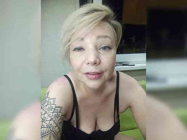 TilyTily webcam