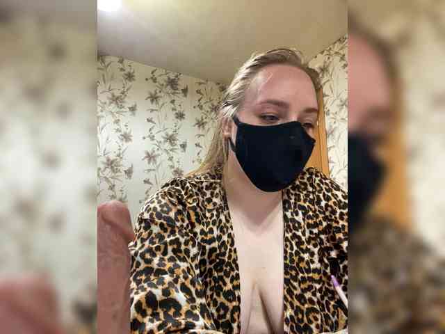 Donut-red webcam