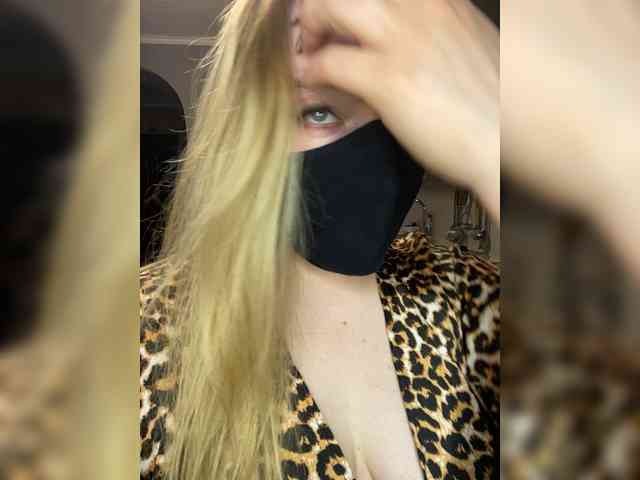 Donut-red webcam