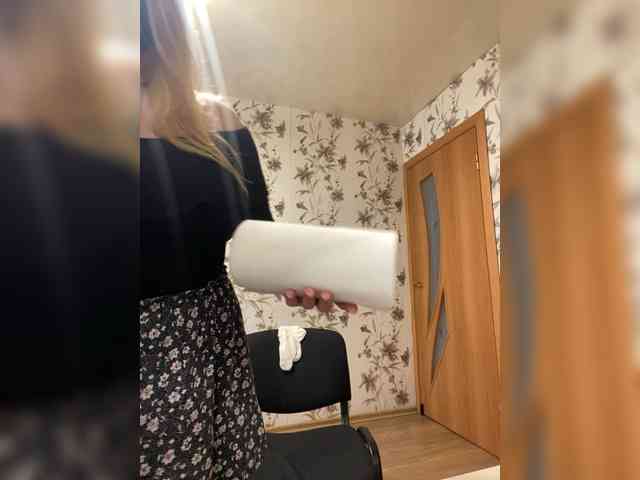Donut-red Live Webcam on BongaCams