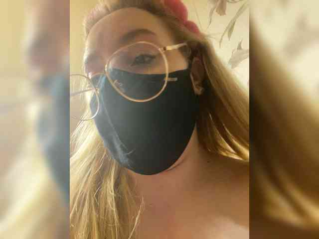 Donut-red webcam