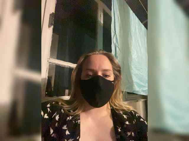 Donut-red webcam