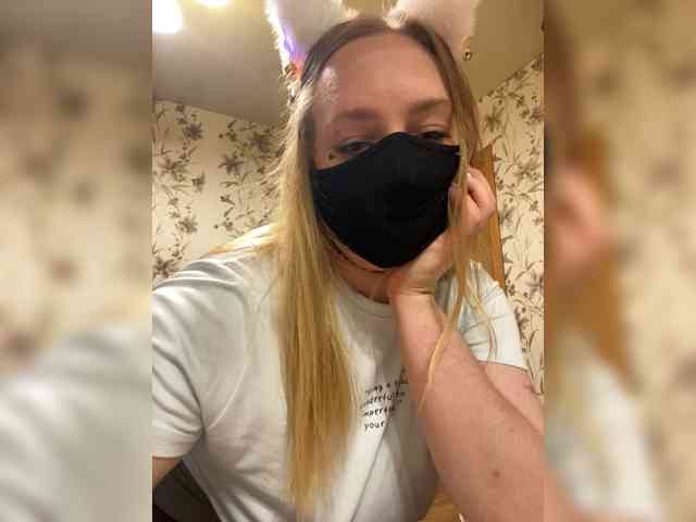 Donut-red webcam