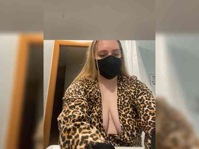 Donut-red webcam