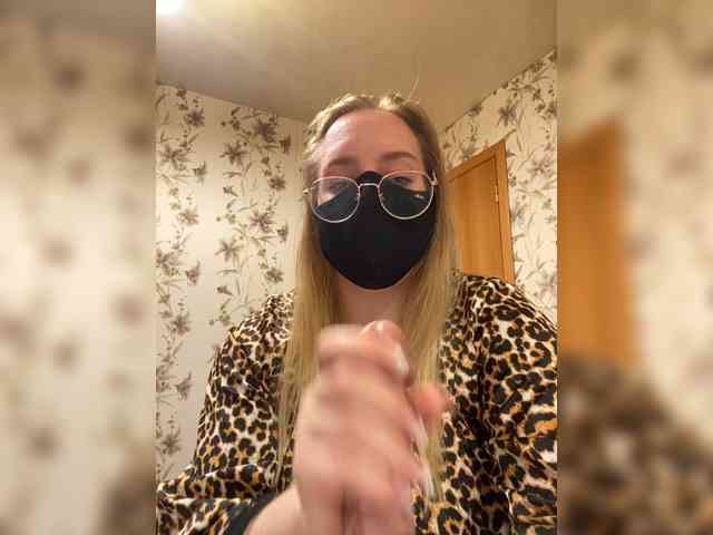 Donut-red webcam