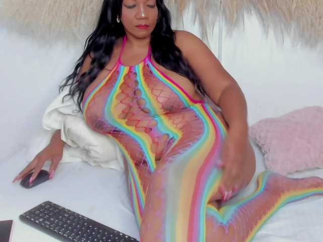 Shakebigass live webcam show