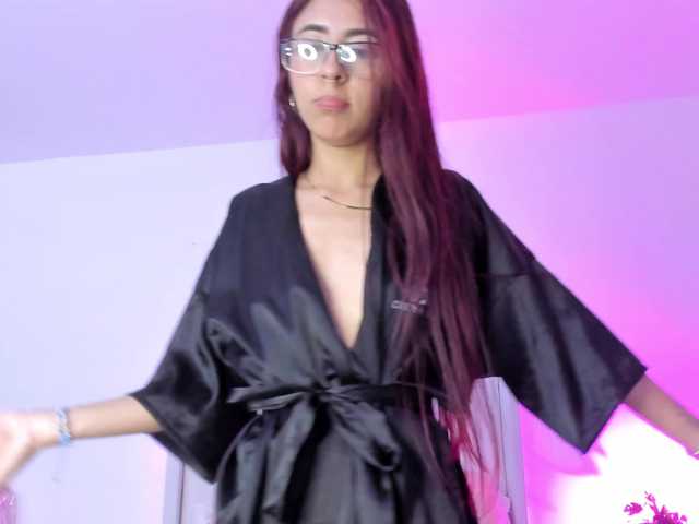 Miranda-Rogers's BongaCams show and profile