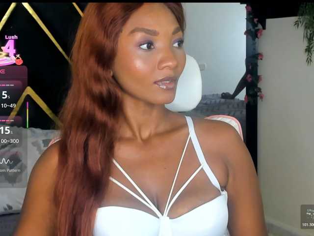 Gina-Latin live cam on BongaCams