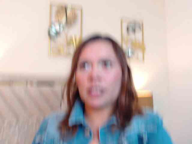 SophiaQueens webcam